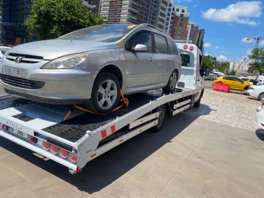 Oto Kurtarma ve Çekici Hizmeti